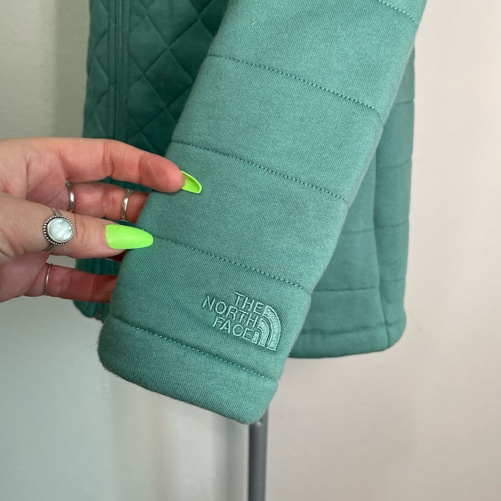The North Face Caroluna Button Zip Quilted Jacket - Picture 7 of 16